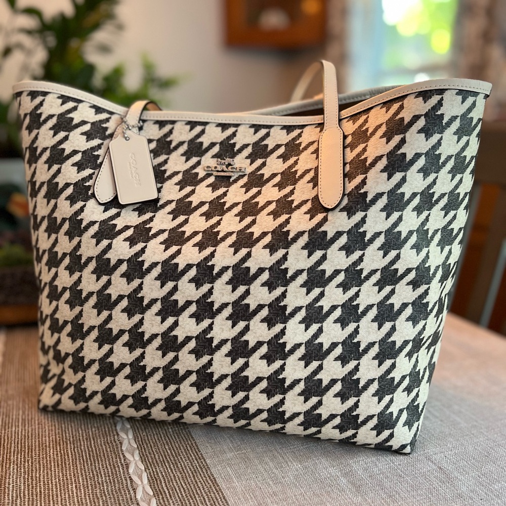 🤍Coach Reversible Tote Houndstooth Print Brown Leather Large Carryall